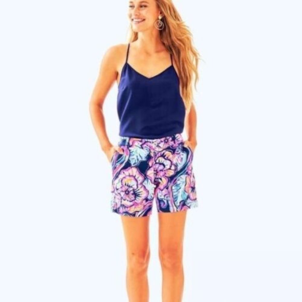 LILLY PULITZER JAYNE STRETCH Nauti Navy Shorts Rare Sz 4 Inseam 7”
